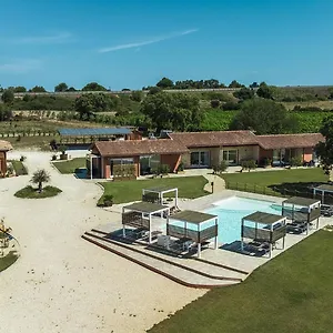 Vakantieboerderij La Vinia Bed&wine Experience - Adults Only, Sassari